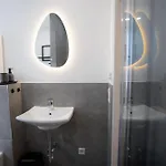 Signature - Modern Mood Apartment